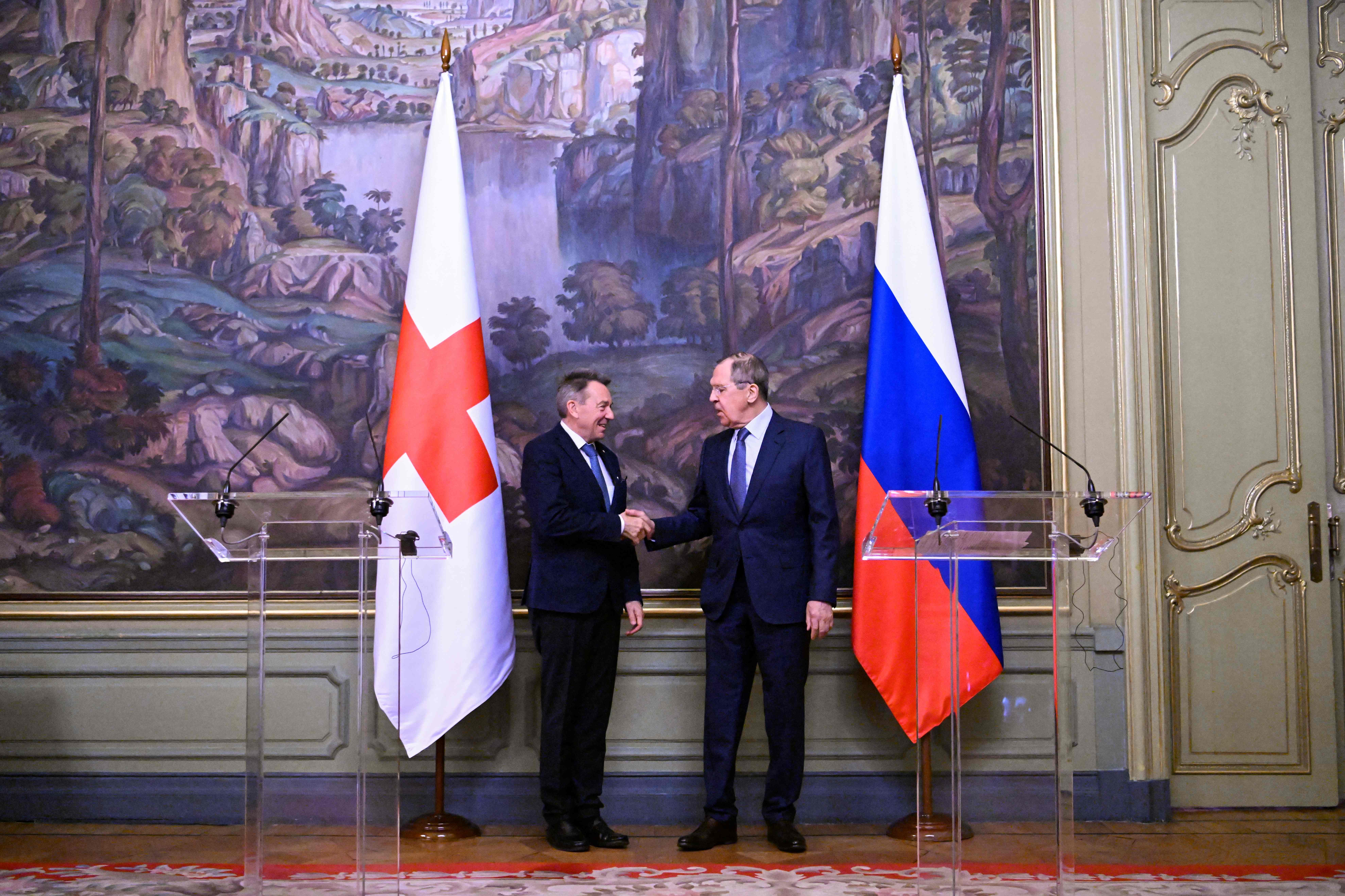 El presidente de la Cruz Roja se reunió con Sergey Lavrov, canciller ruso