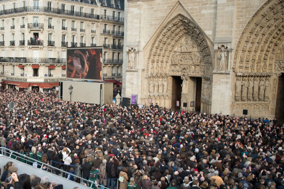Nuevas campanas de Notre-Dame de París sonaron por primera vez