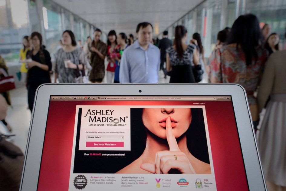 Ashley Madison propone pagar US11,2 millones a usuarios afectados por hackeo