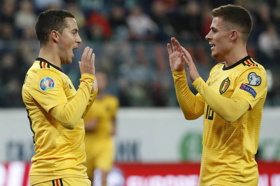 Los hermanos Eden y Thorgan Hazard, figuras de la selección de Bélgica. / AFP