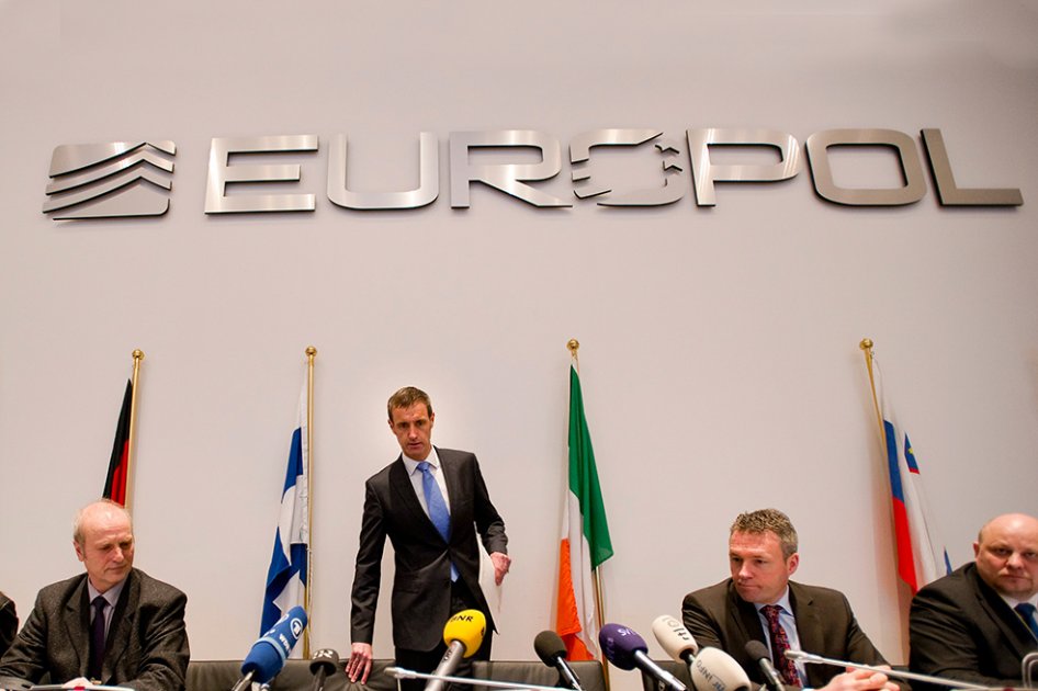 Europol desmantela red sospechosa de amañar partidos en todo el mundo