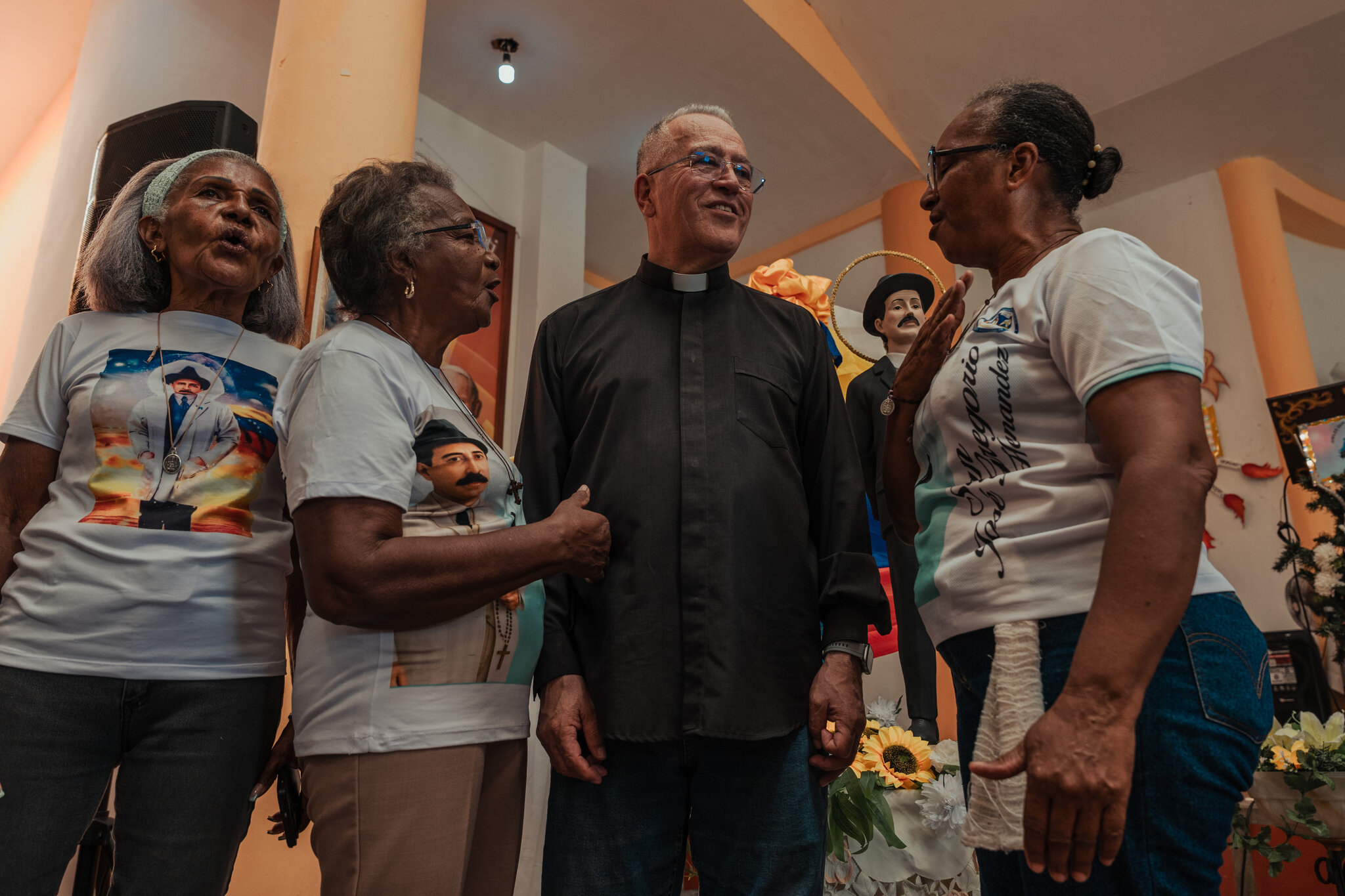 Numa Molina, el sacerdote jesuita que defiende a Nicolás Maduro en Venezuela