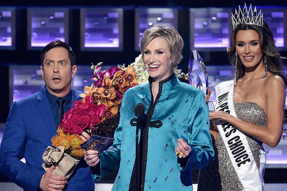 Ariadna Gutiérrez inspira parodia en los People’s Choice Awards