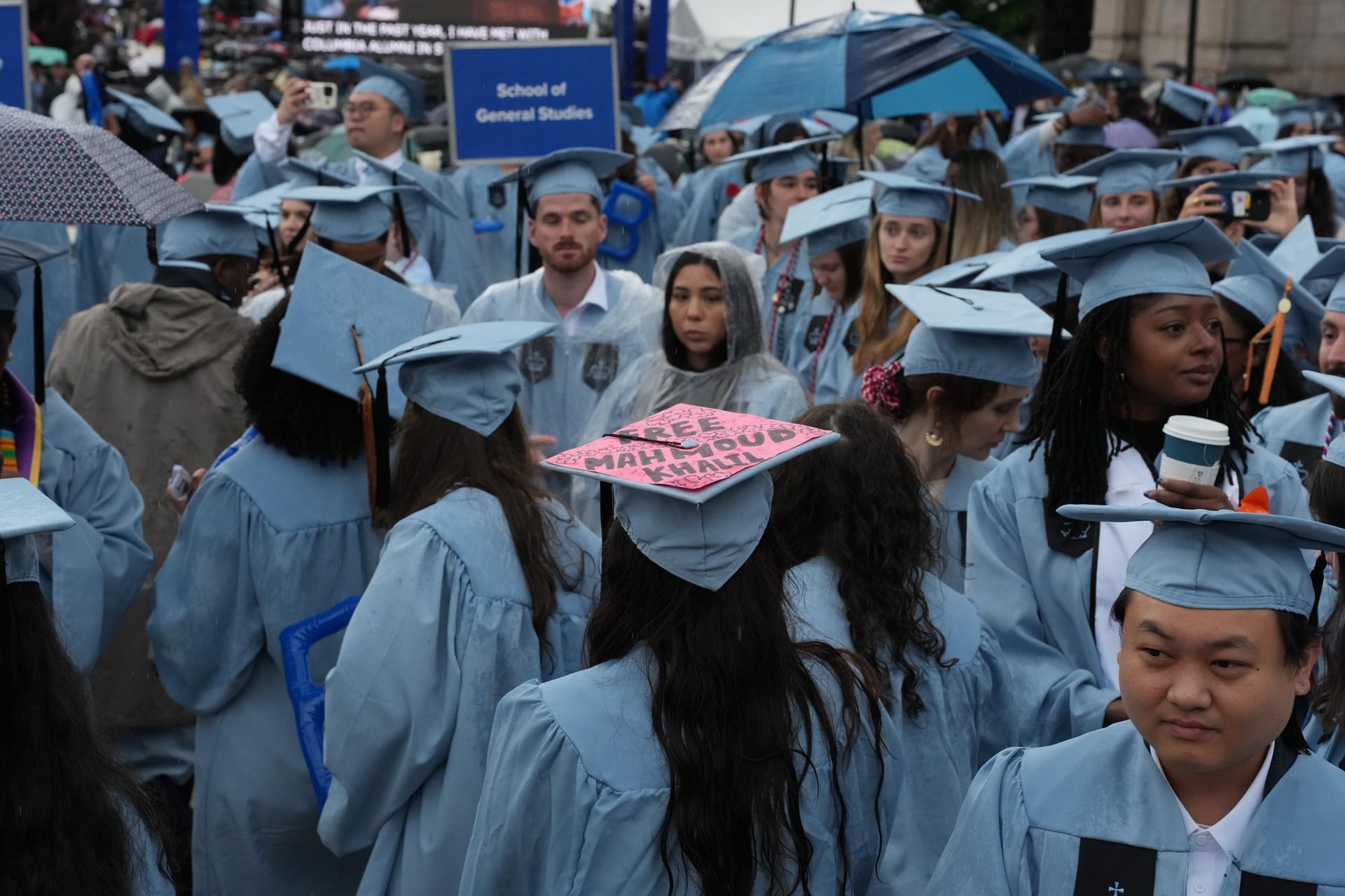 Alerta con las visas de estudiantes a Estados Unidos: Trump pide parar entrevistas