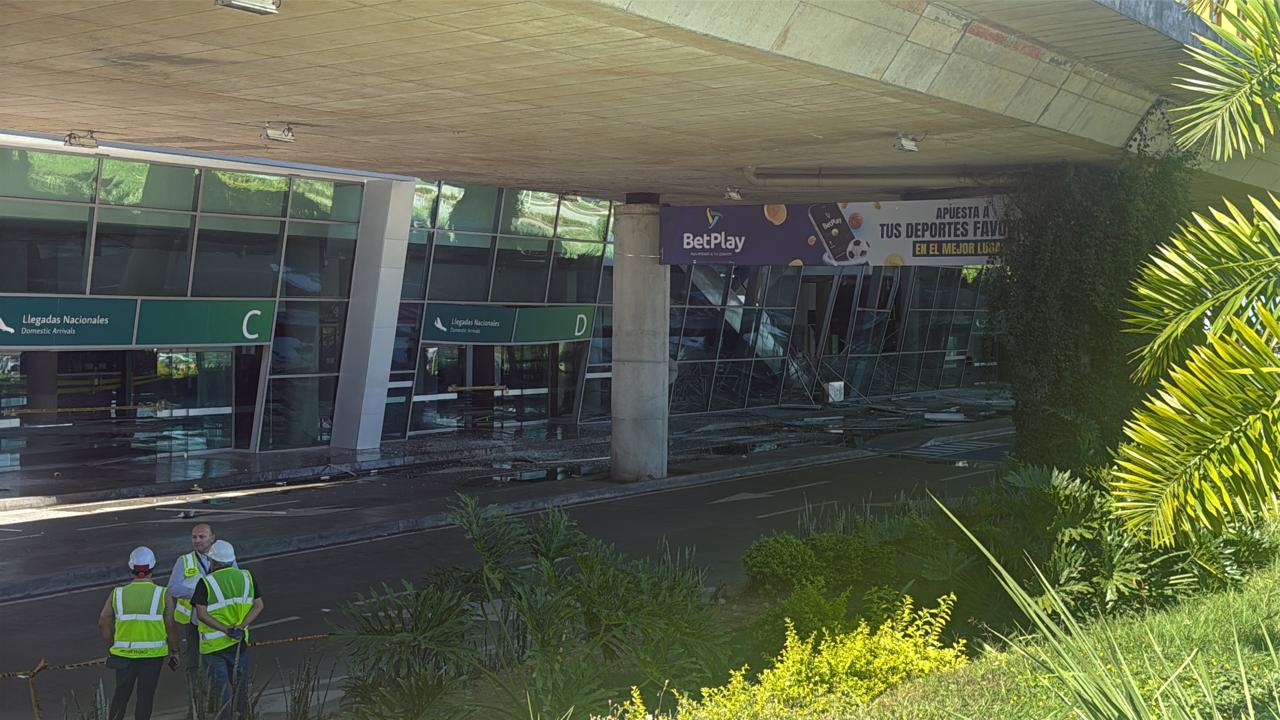 Afectaciones en el Aeropuerto Internacional Matecaña de Pereira tras el sismo de 7.4 en Colombia.