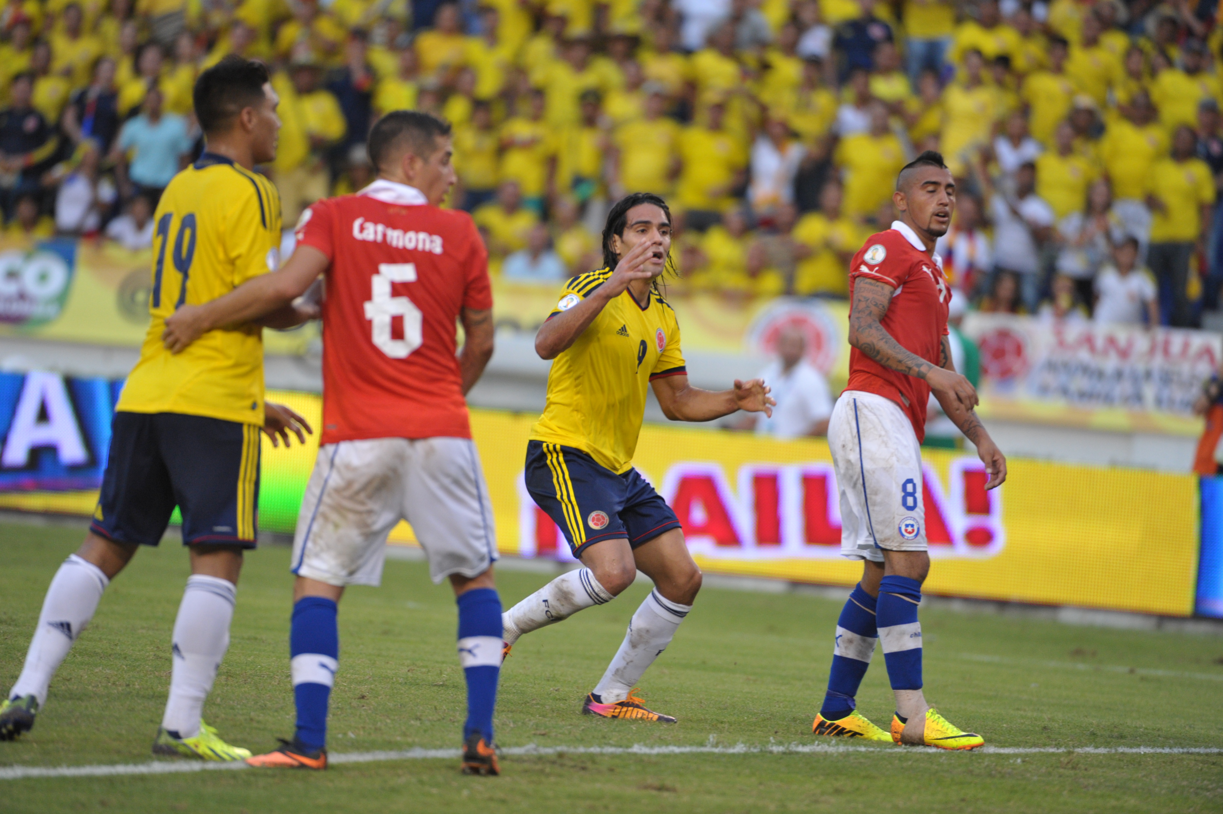 Partido Colombia vs Chile por la fecha 17 de las Eliminatorias Sudamericanas camino al Mundial de Brasil 2014, disputado en el estadio Metropolitano Roberto Meléndez de Barranquilla.