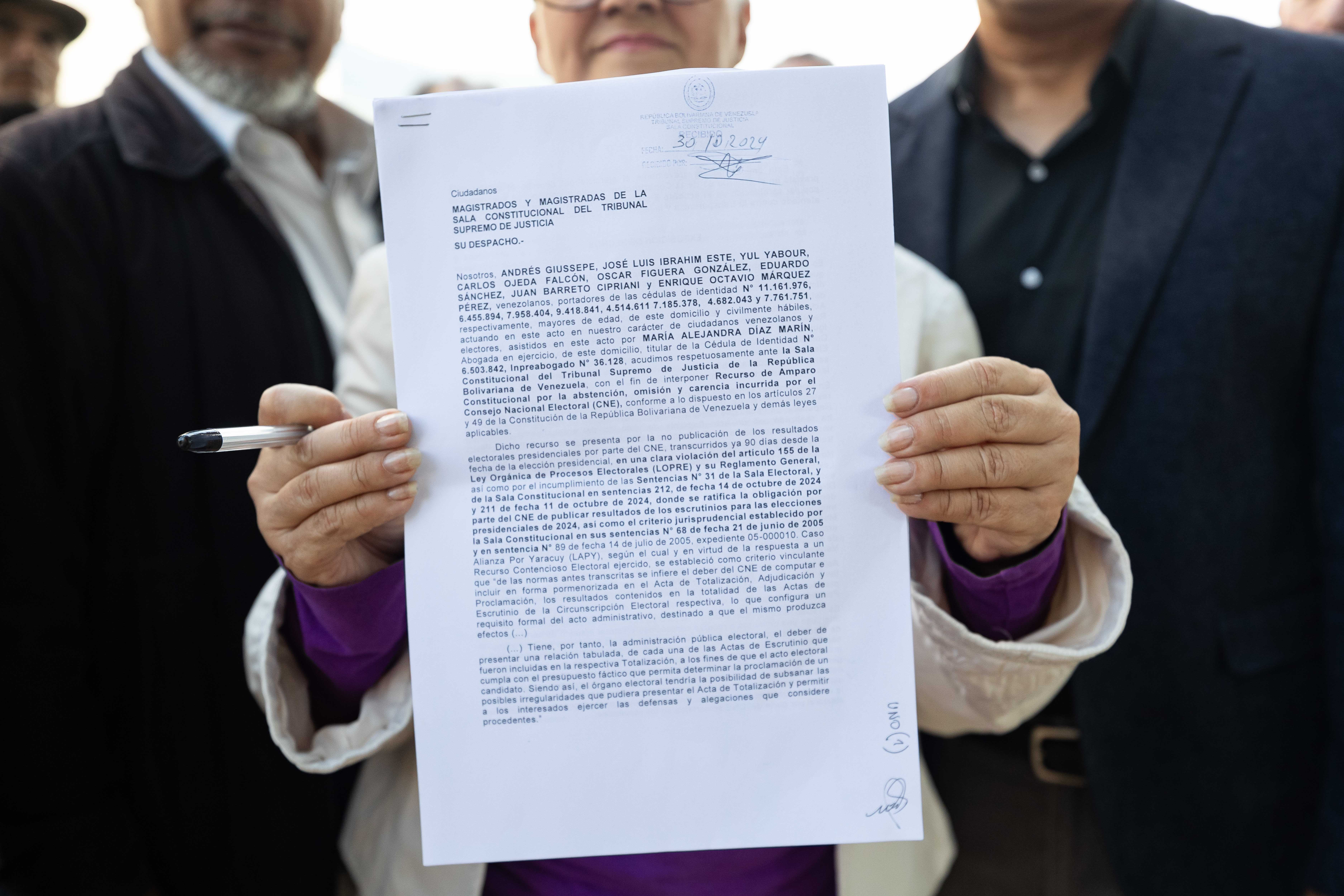 Chavistas disidentes exigen la publicación de los resultados electorales