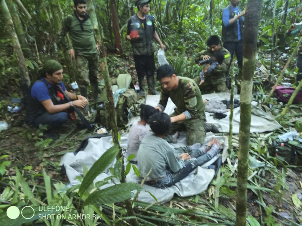 Lesly, chontaduro y agua: claves para la supervivencia de los niños en la selva