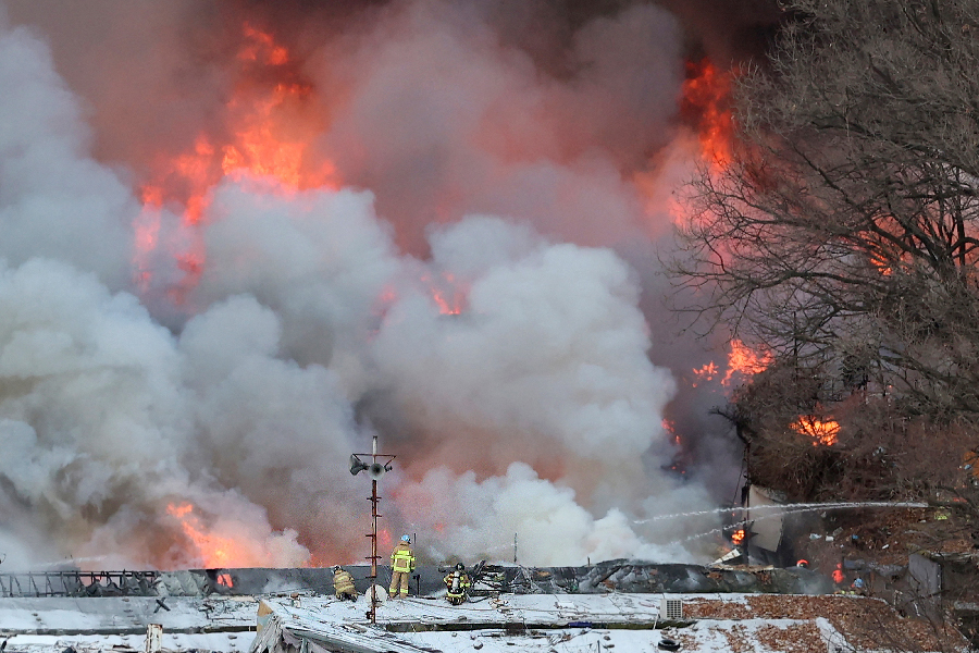 Corea del Sur: incendio destruyó 60 casas y 500 personas fueron evacuadas