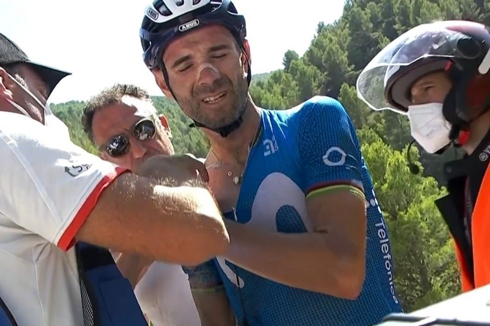 Alejandro Valverde fue atropellado en España por un automóvil que se escapó