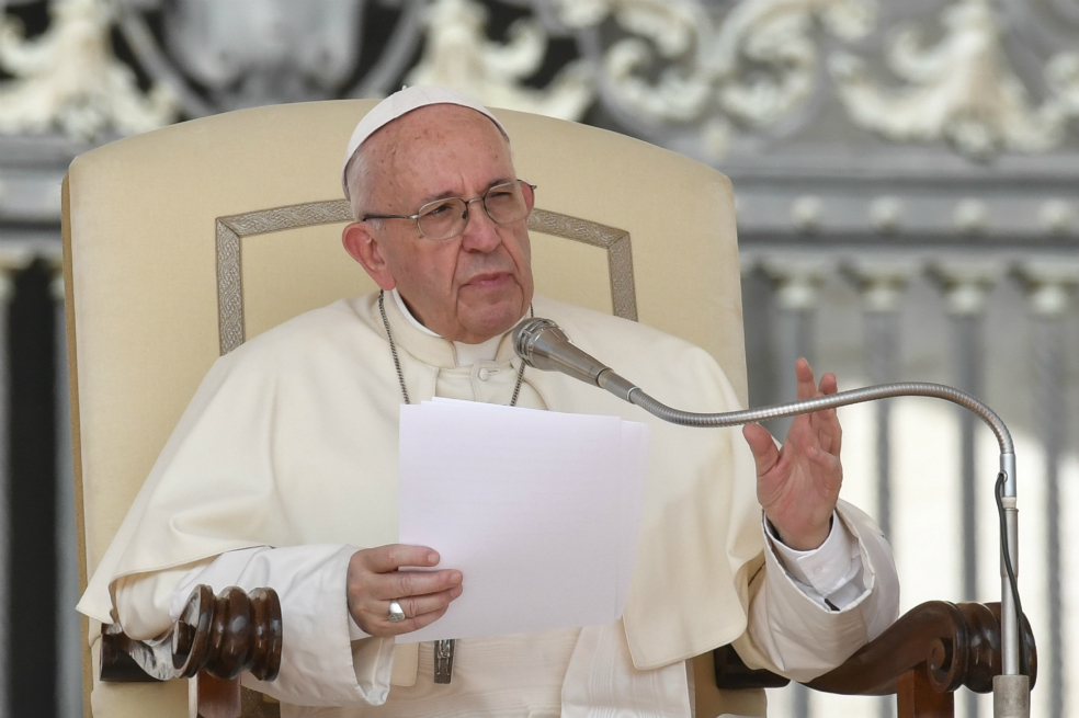 Papa Francisco afirma que falta de agua potable es «una vergüenza para la Humanidad»
