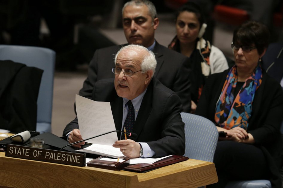El representante palestino en la ONU, Riyad Mansur