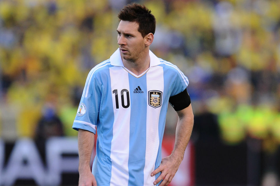 Fiscalía de Barcelona llama a Messi para que responda por evasión de impuestos
