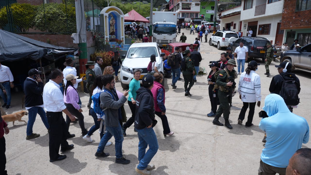 El objetivo de la visita a las autoridades es revisar los avances en el territorio desde el último consejo de seguridad que se realizó en la región.