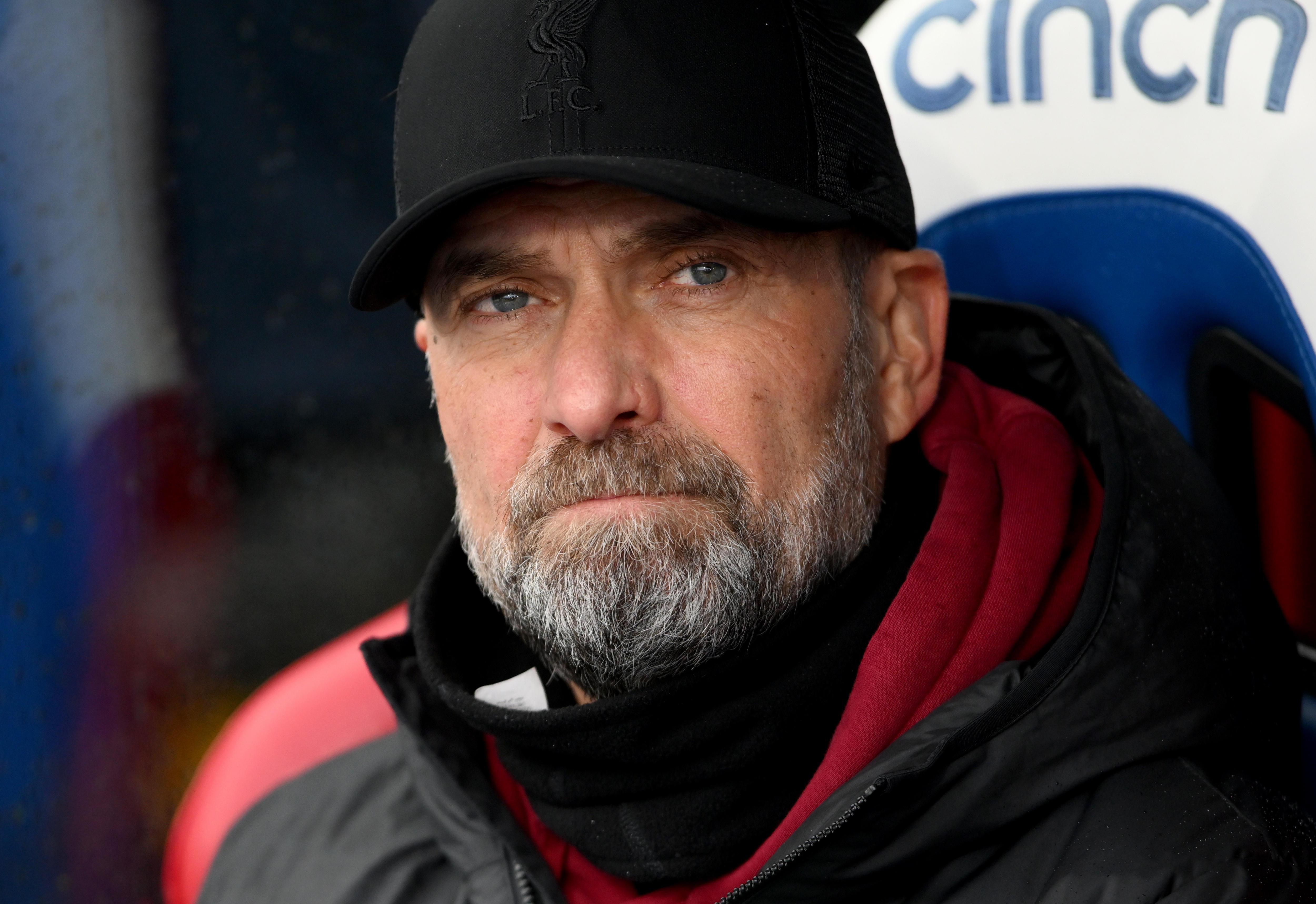 London (United Kingdom), 09/12/2023.- Liverpool manager Juergen Klopp takes seat on the bench before the English Premier League match between Crystal Palace and Liverpool in London, Britain, 09 December 2023. (Reino Unido, Londres) EFE/EPA/DANIEL HAMBURY EDITORIAL USE ONLY. No use with unauthorized audio, video, data, fixture lists, club/league logos, 'live' services or NFTs. Online in-match use limited to 120 images, no video emulation. No use in betting, games or single club/league/player publications.