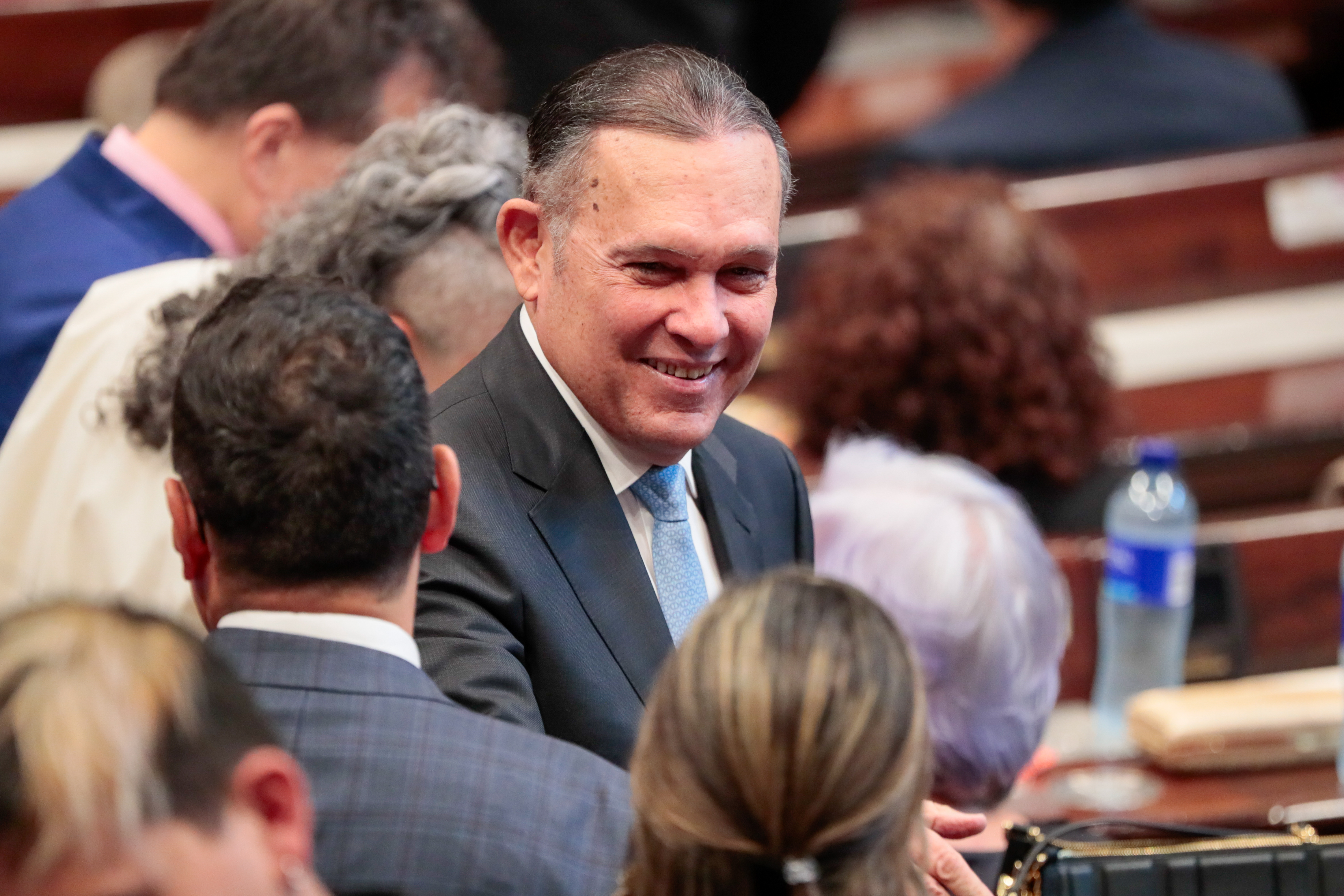 La jefatura del Senado la maneja ahora el legislador más antiguo del Congreso