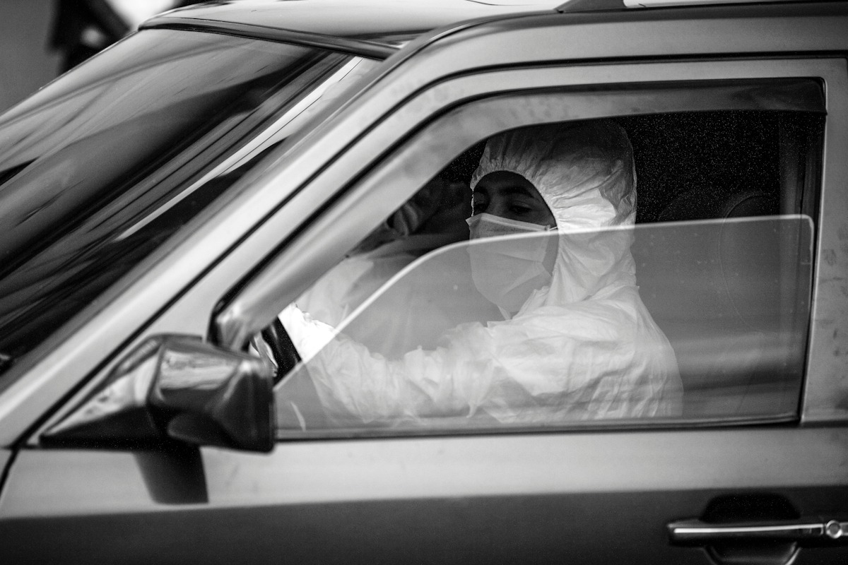 En esta fase de la pandemia, los servicios funerarios de la ciudad continúan trabajando para acompañar a las familias en su duelo. / Mauricio Alvarado