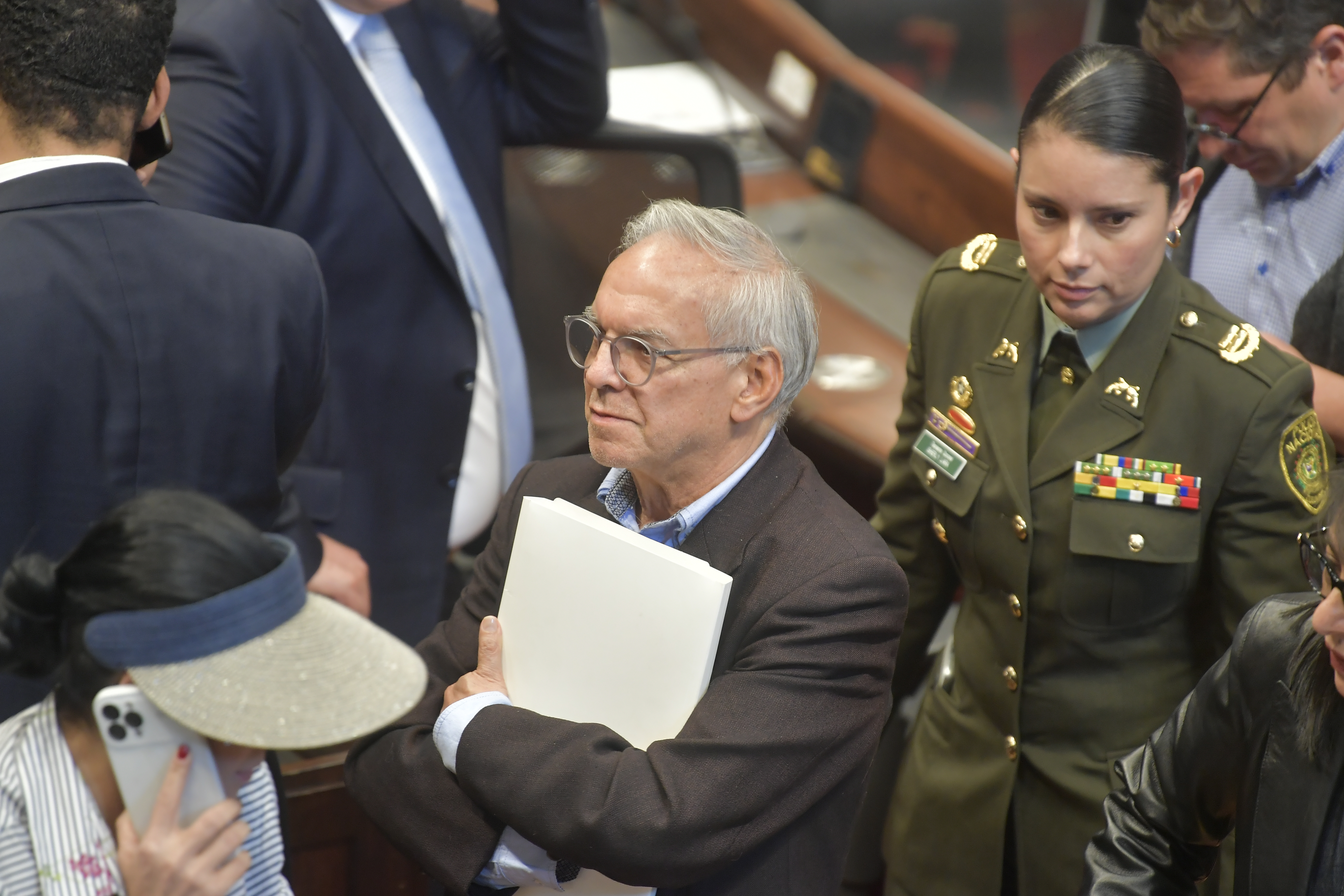 Ministro de Hacienda y Crédito Público de Colombia, durante debate del Presupuesto General de la Nación 2025 en la plenaria de la Cámara de Representantes.