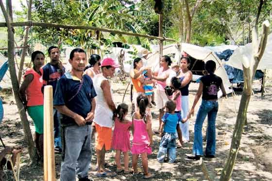 Capturan a paramilitar por desplazamiento forzado de campesinos en la Hacienda Las Pavas