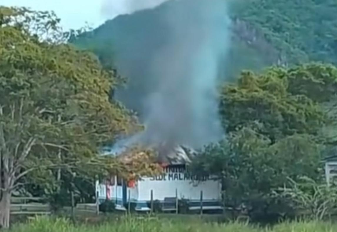 Incendio destruyó una escuela en zona rural de Nechí, Antioquia