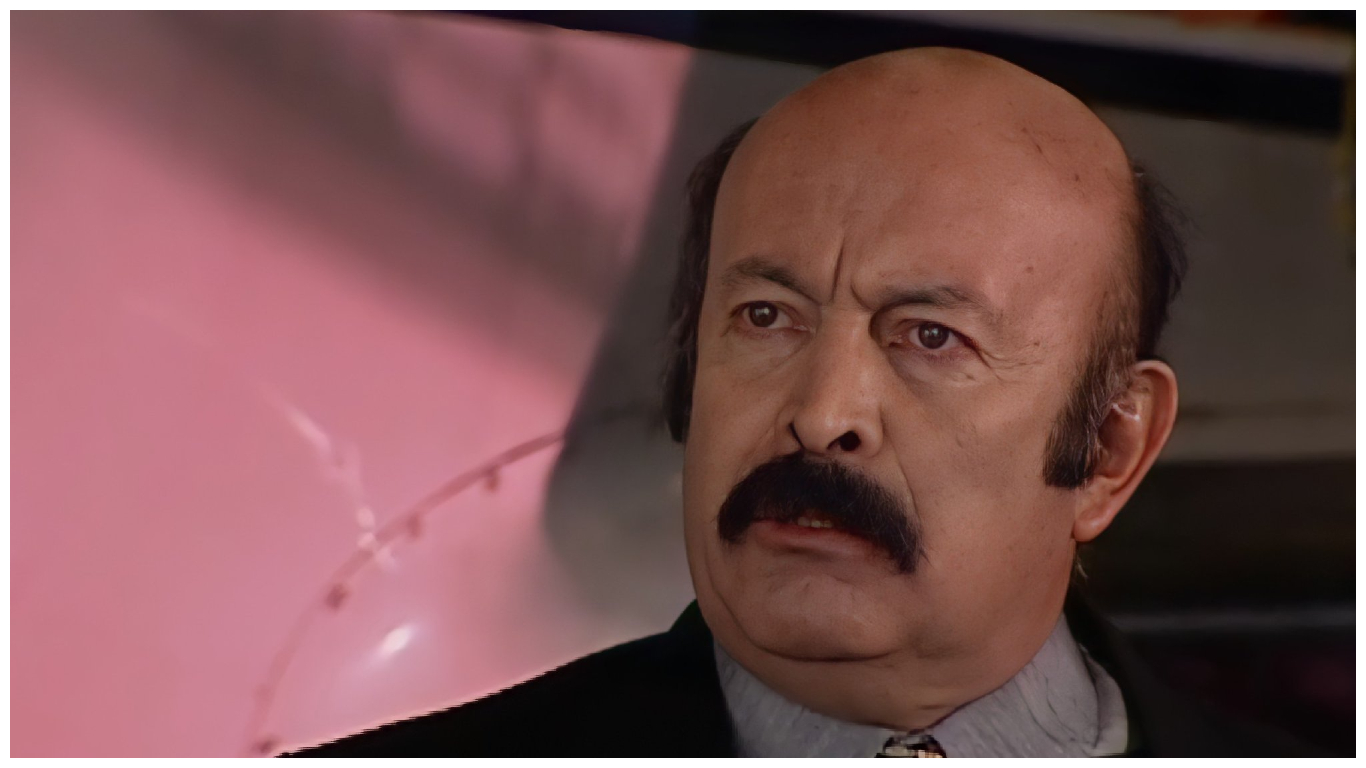 Luis Fernando Múnera interpreta "Federico Muñoz" en "La saga.