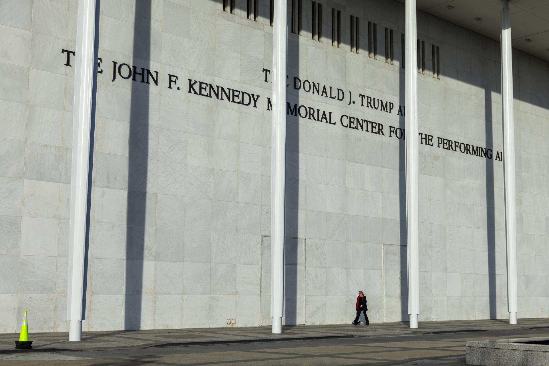 Trump anunció el cierre del Kennedy Center durante dos años, en medio de cancelaciones