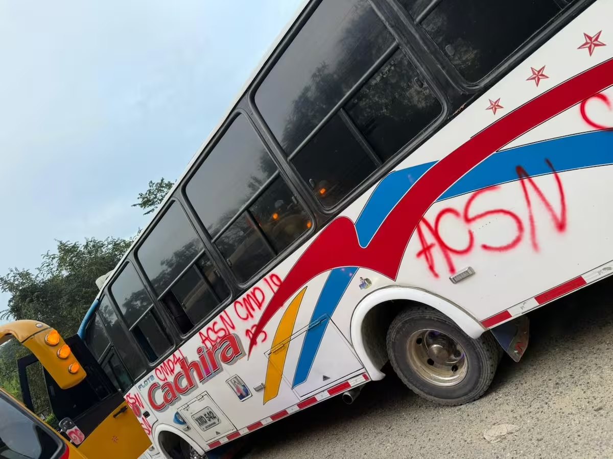 Vandalización buses Bucaramanga