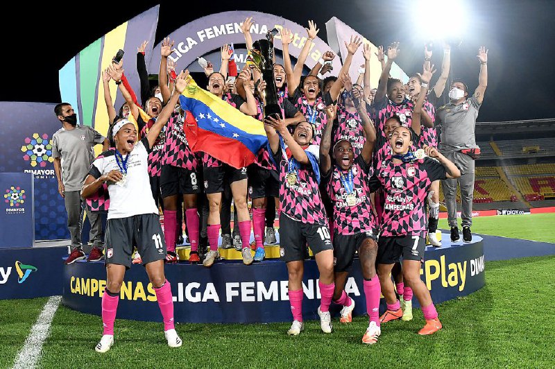 Lo bueno y lo malo de la Liga Femenina de Fútbol 2020