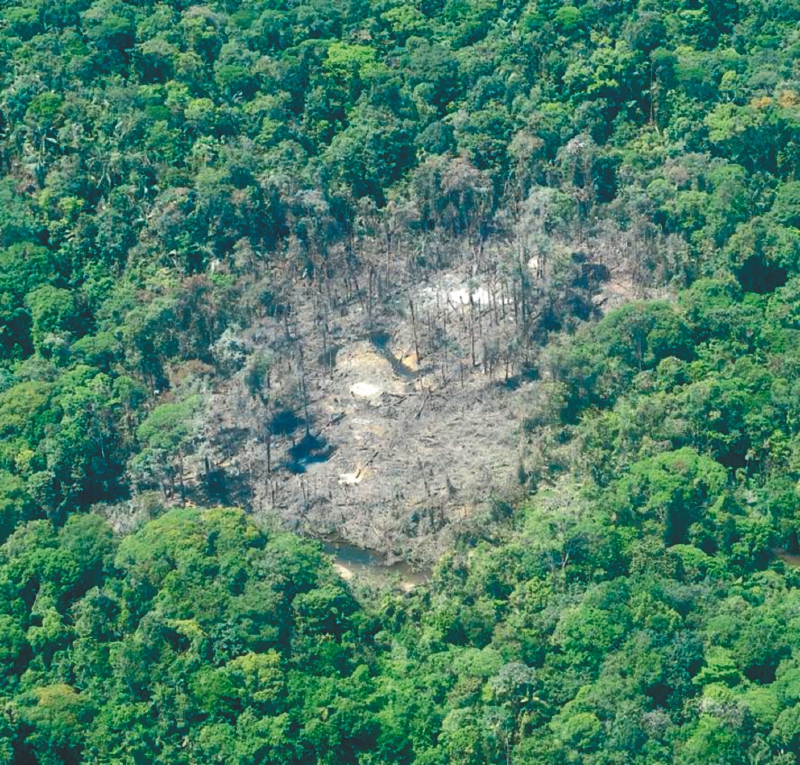 Por reclutar a niñas que murieron en un bombardeo, Fiscalía imputó a “Jhon 40″