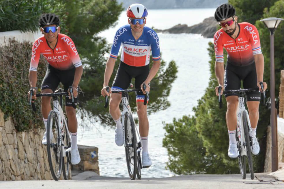 Nairo Quintana ya estrenó la camiseta del Arkea Samsic