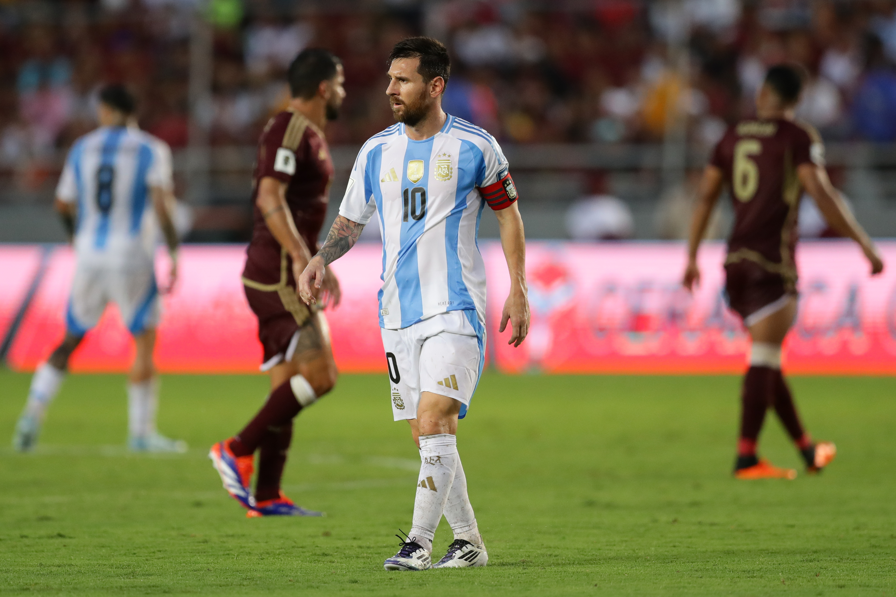 Venezuela y Argentina repartieron puntos en un partido marcado por la lluvia