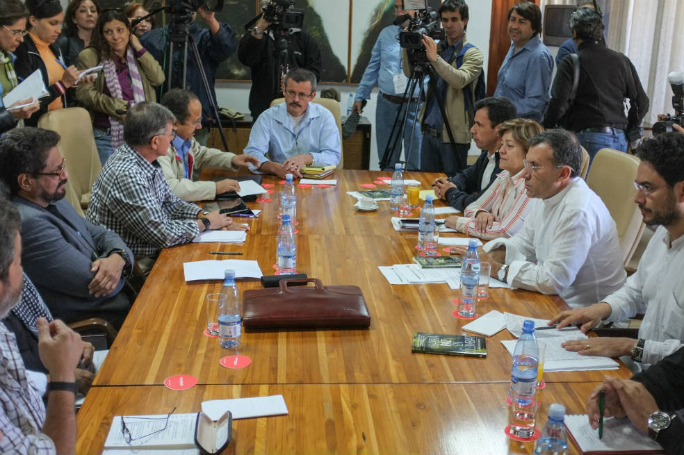 Sube marea política en La Habana