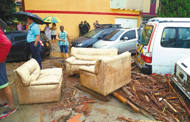 Las imágenes del desastre por desbordamiento del río Frío, en Floridablanca