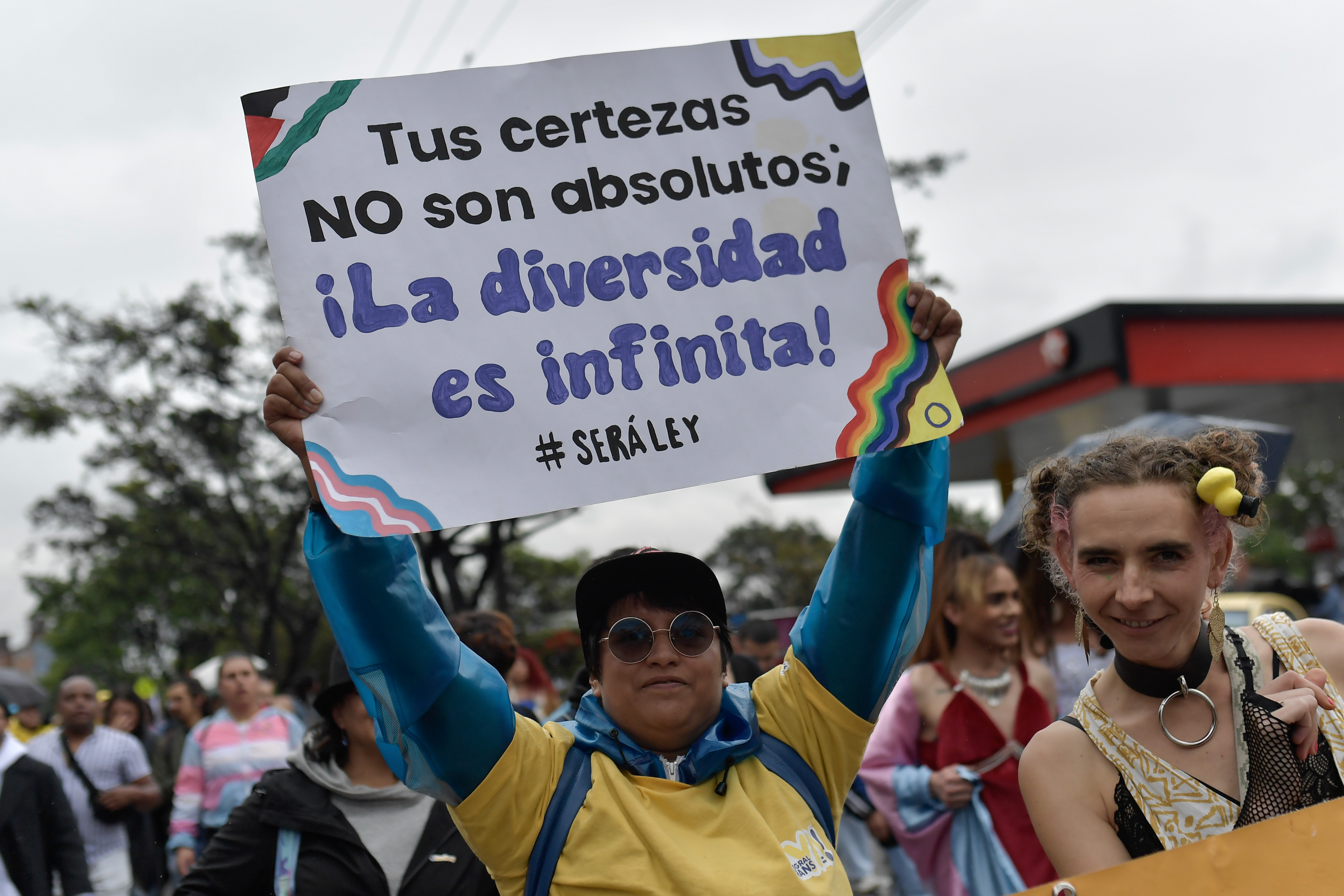 El choque por documento técnico que protege las infancias LGBTI