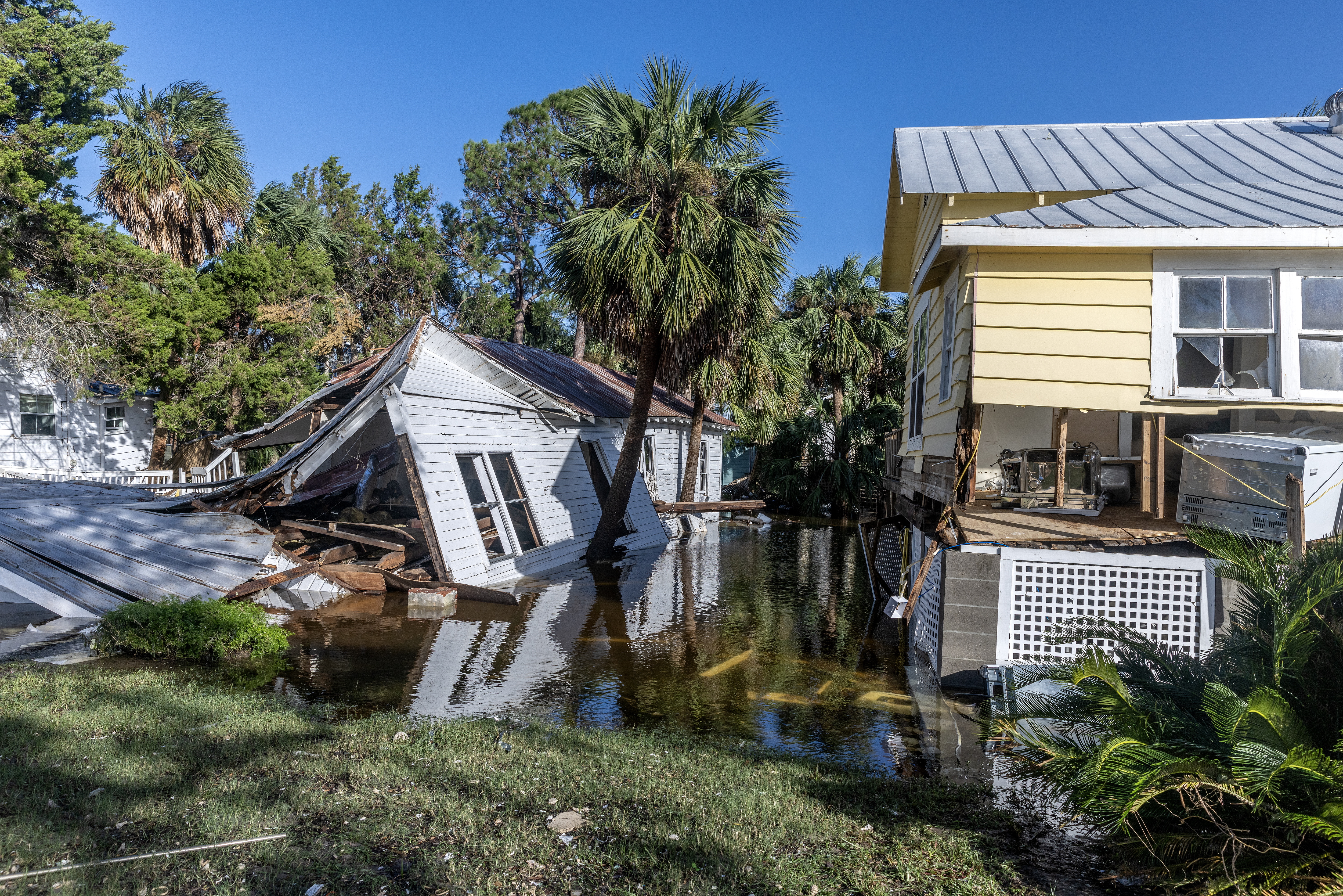 “Si se quedan, morirán”: en Florida piden evacuar por el huracán Milton