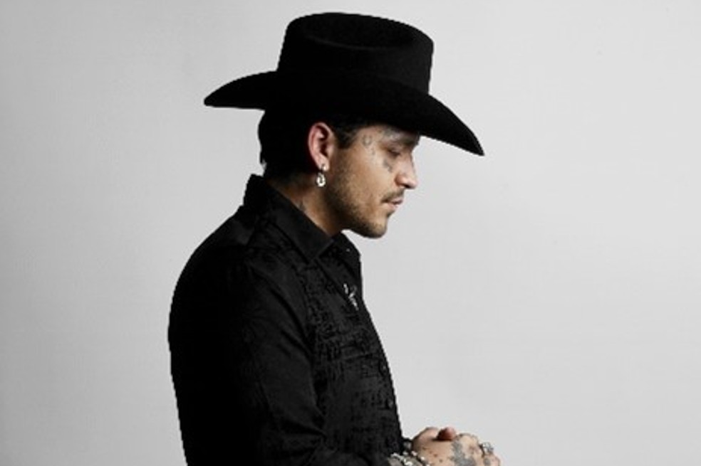 Dramático cambio de Christian Nodal. ¿Del regional mexicano al reguetón?