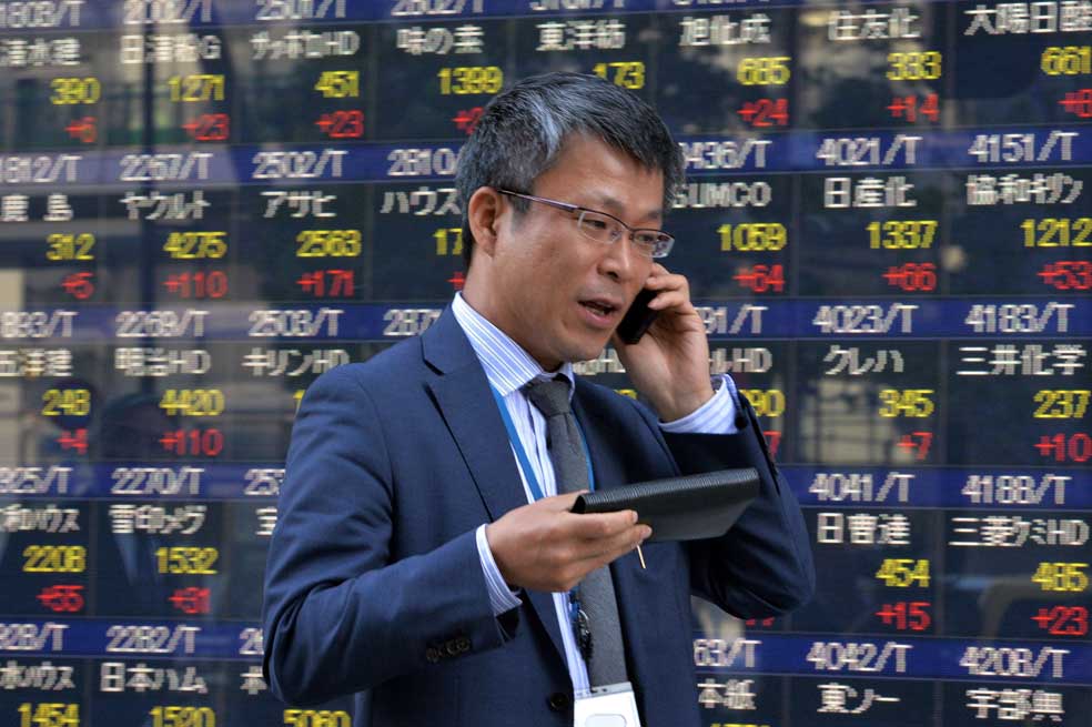 Japoneses buscan bonos extranjeros