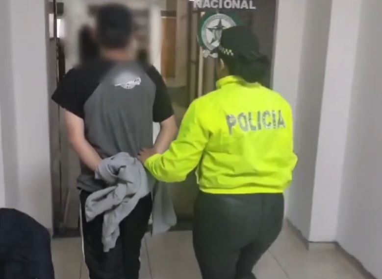 Policía aprehendió a joven de 15 años por maltratar a su propia mamá