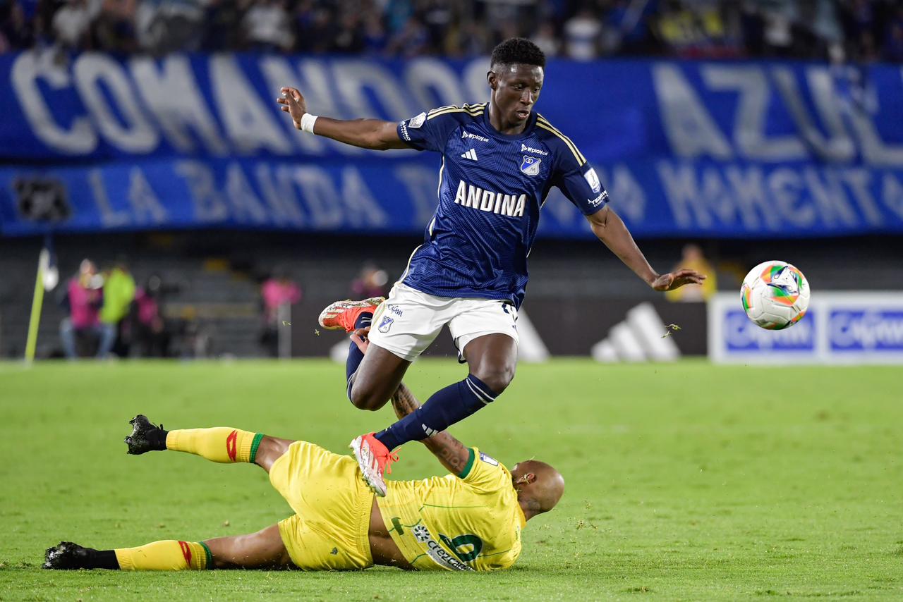 El partido entre Millonarios y Bucaramanga fue muy disputado. El 0-0, producto de la fricción, resultó un marcador justo.