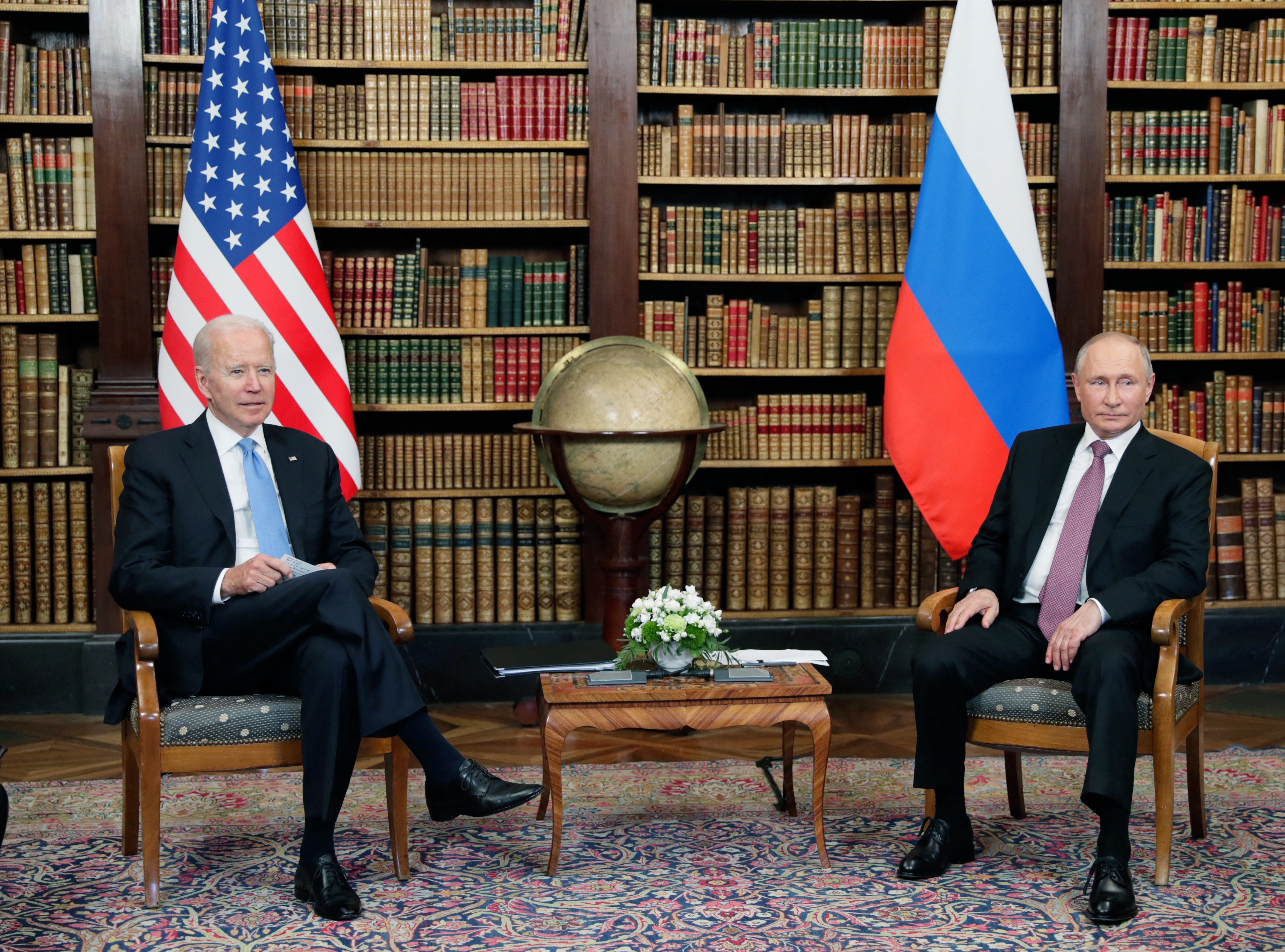 "No busco un conflicto con Rusia, pero responderemos si Rusia continúa con sus actividades dañinas", indicó el presidente estadounidense antes de la cumbre. Aunque la Casa Blanca insistió en que no se debe esperar ningún avance espectacular, el presidente de 78 años sabe que en Ginebra tiene la oportunidad de pulir su imagen de excelente negociador.