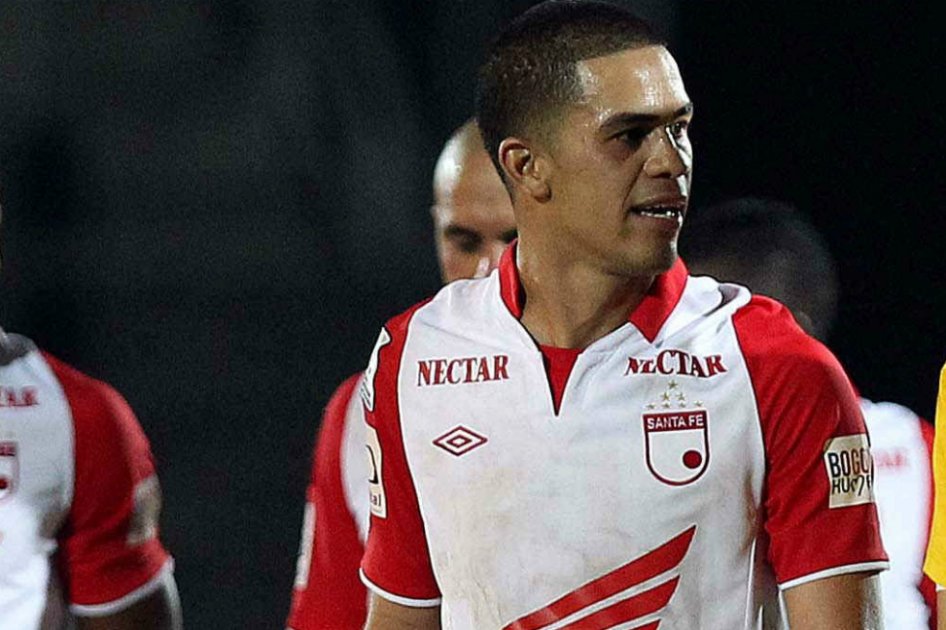 Yulián Anchico ha ganado ocho títulos con Santa Fe. / Archivo EFE