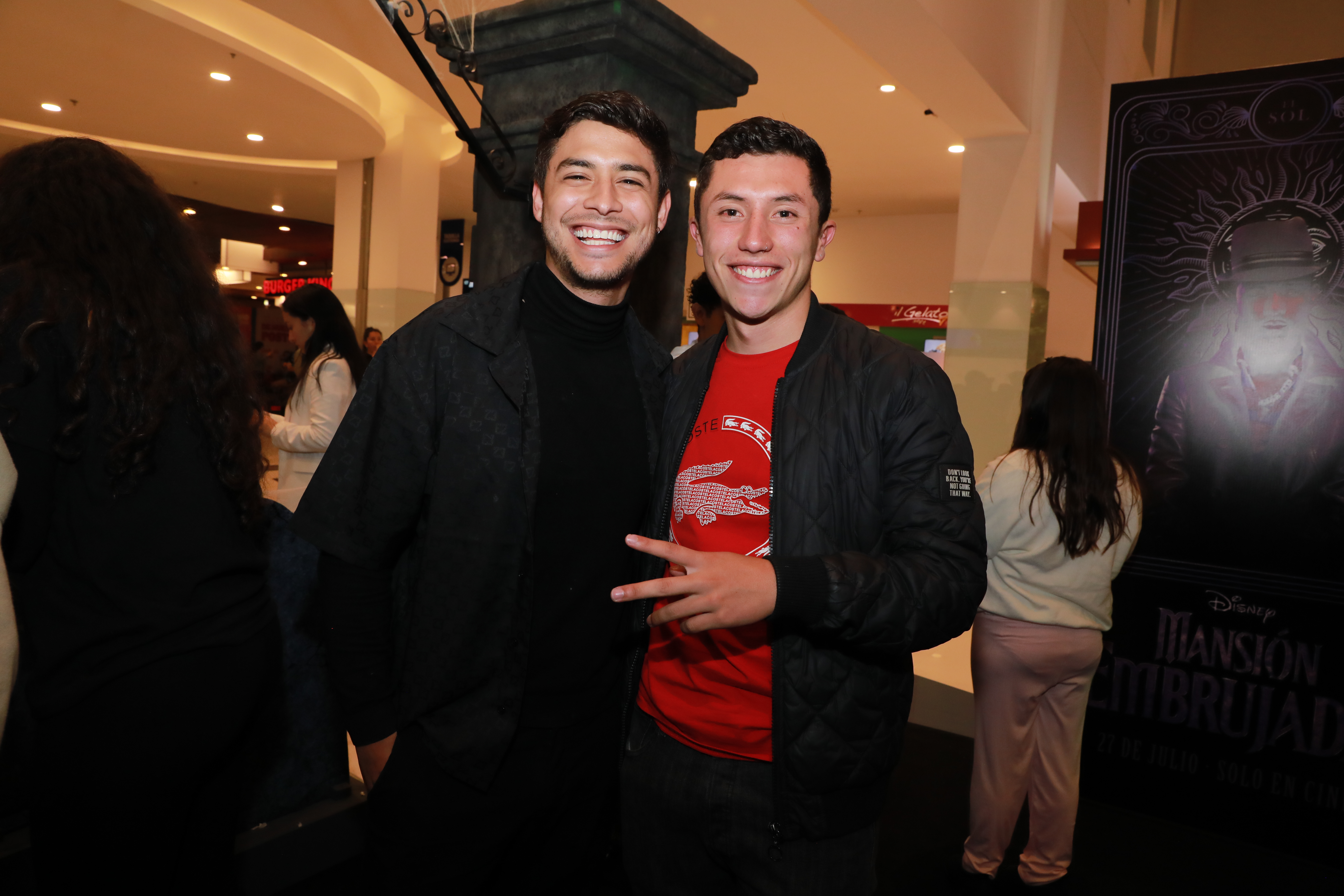 Premier película ‘Mansión Embrujada’