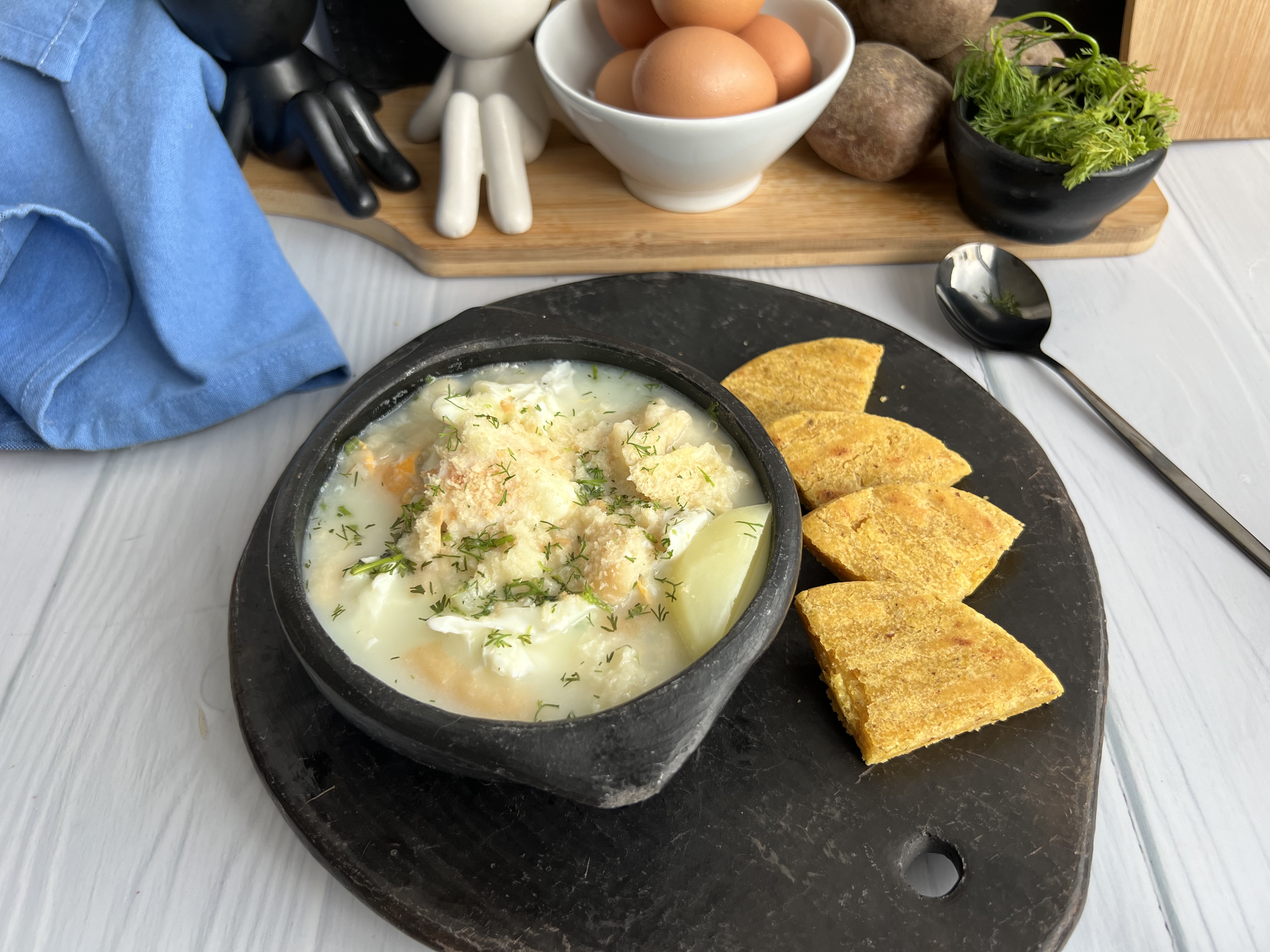 Caldo de huevo y papa fácil y económico para el desayuno