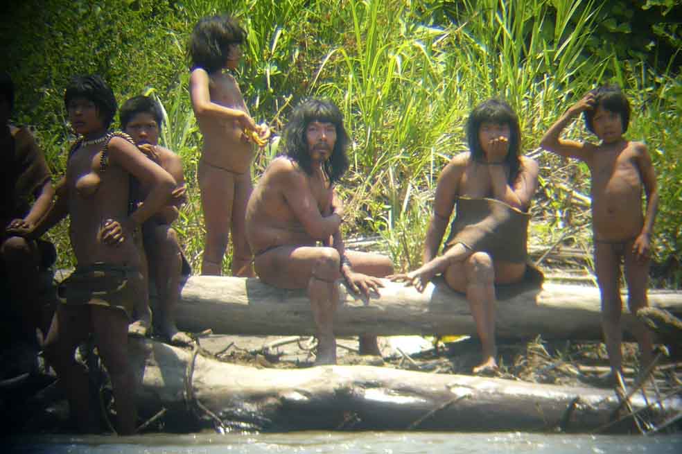 Los aislados que se dejaron ver