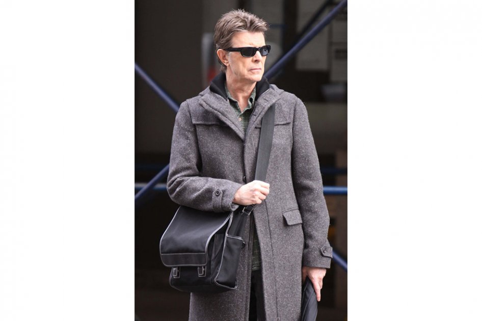 Nuevo disco de David Bowie se llamará «Blackstar»