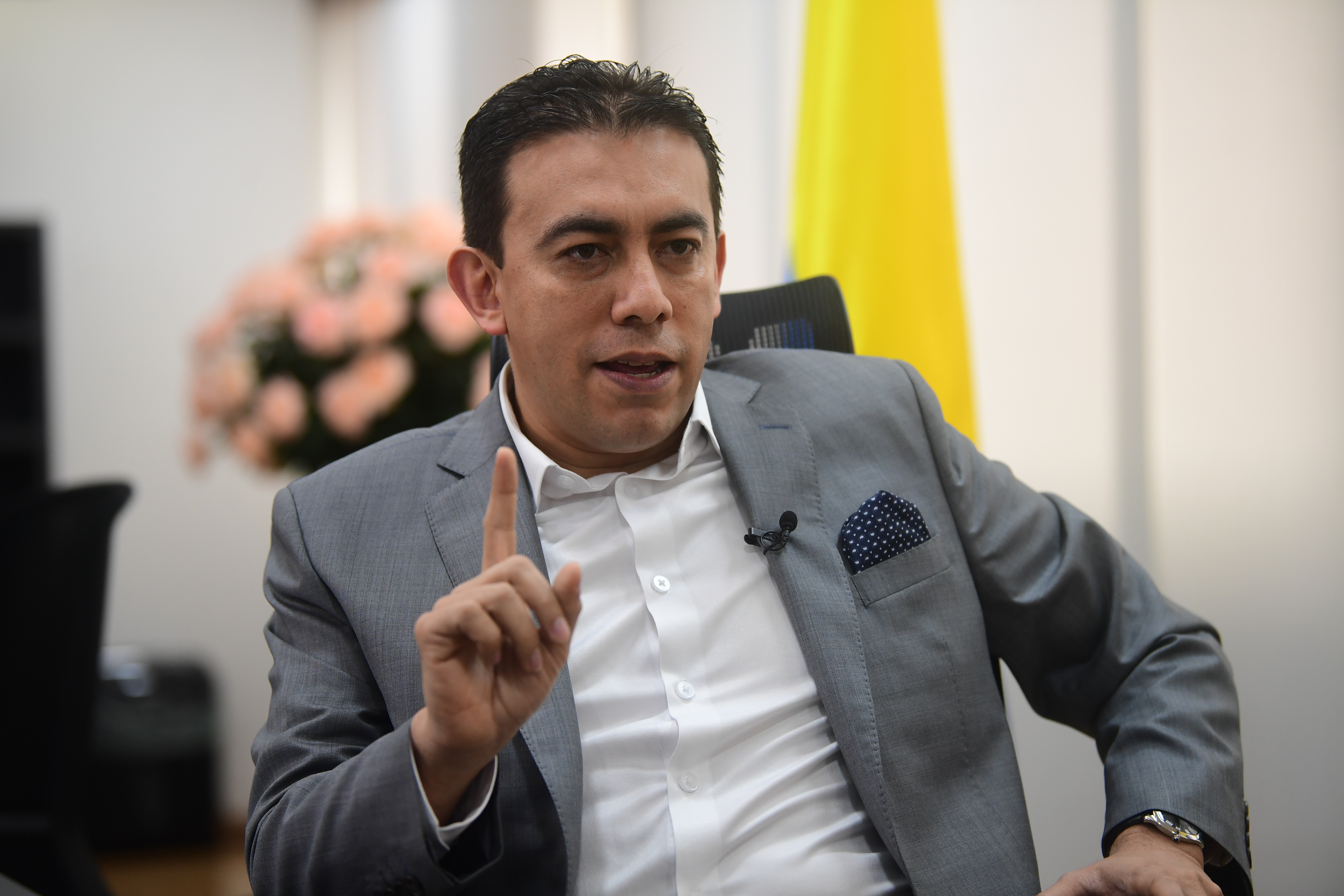El 53% de los colombianos no confía en el registrador Alexander Vega: Datexco