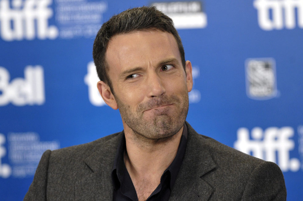 Junto a su actual pareja y su hijo, Ben Affleck solucionó el incidente de manera rápida.