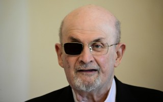 Juicio a atacante del escritor Salman Rushdie se inició con selección de jurados