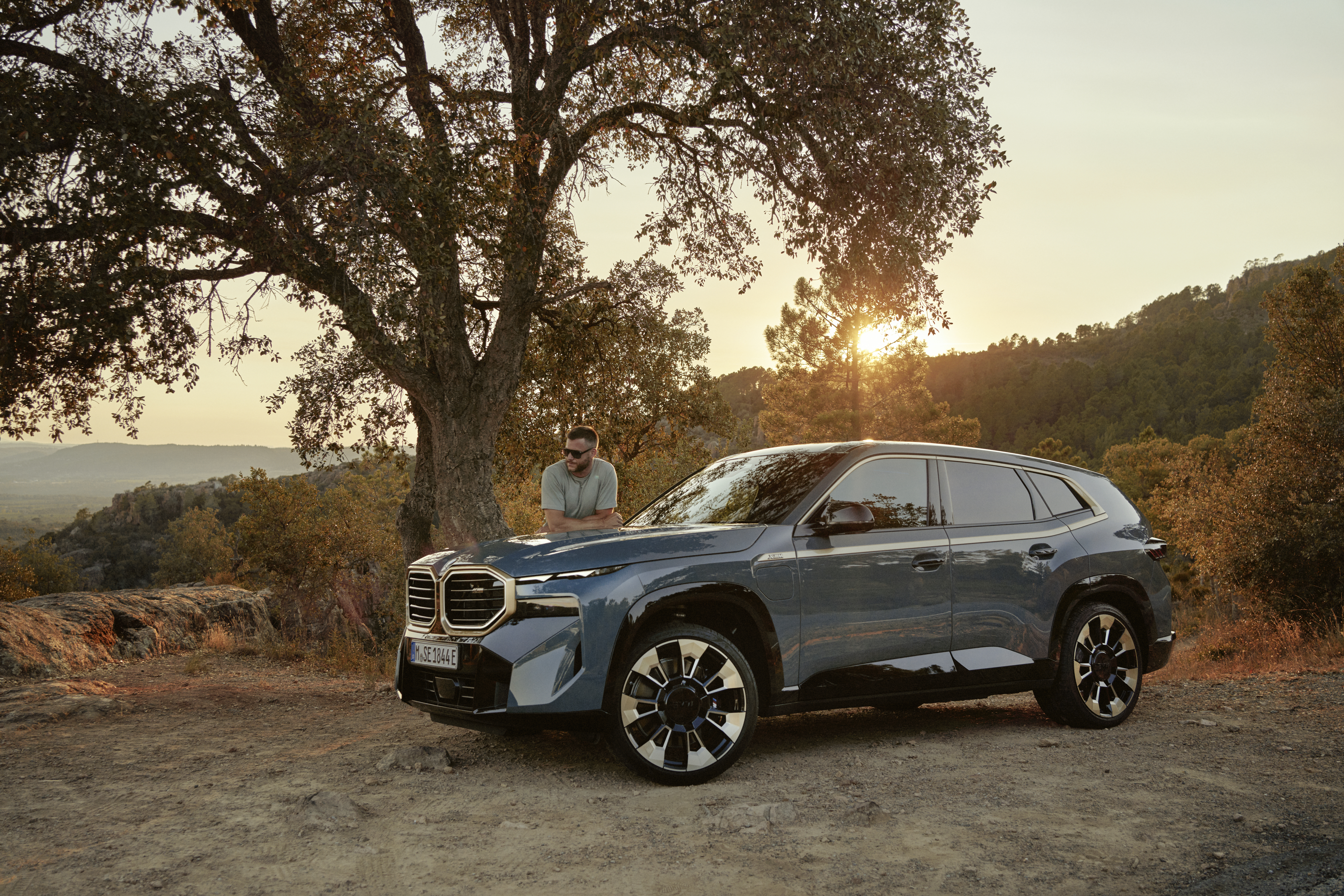 El BMW XM que llegó al país incluye rines de 23”.