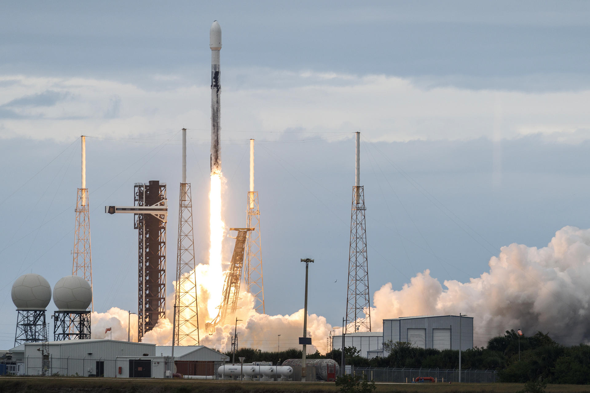 ¿Cuánto vale una acción de SpaceX? Ya hay precio oficial para su debut en bolsa
